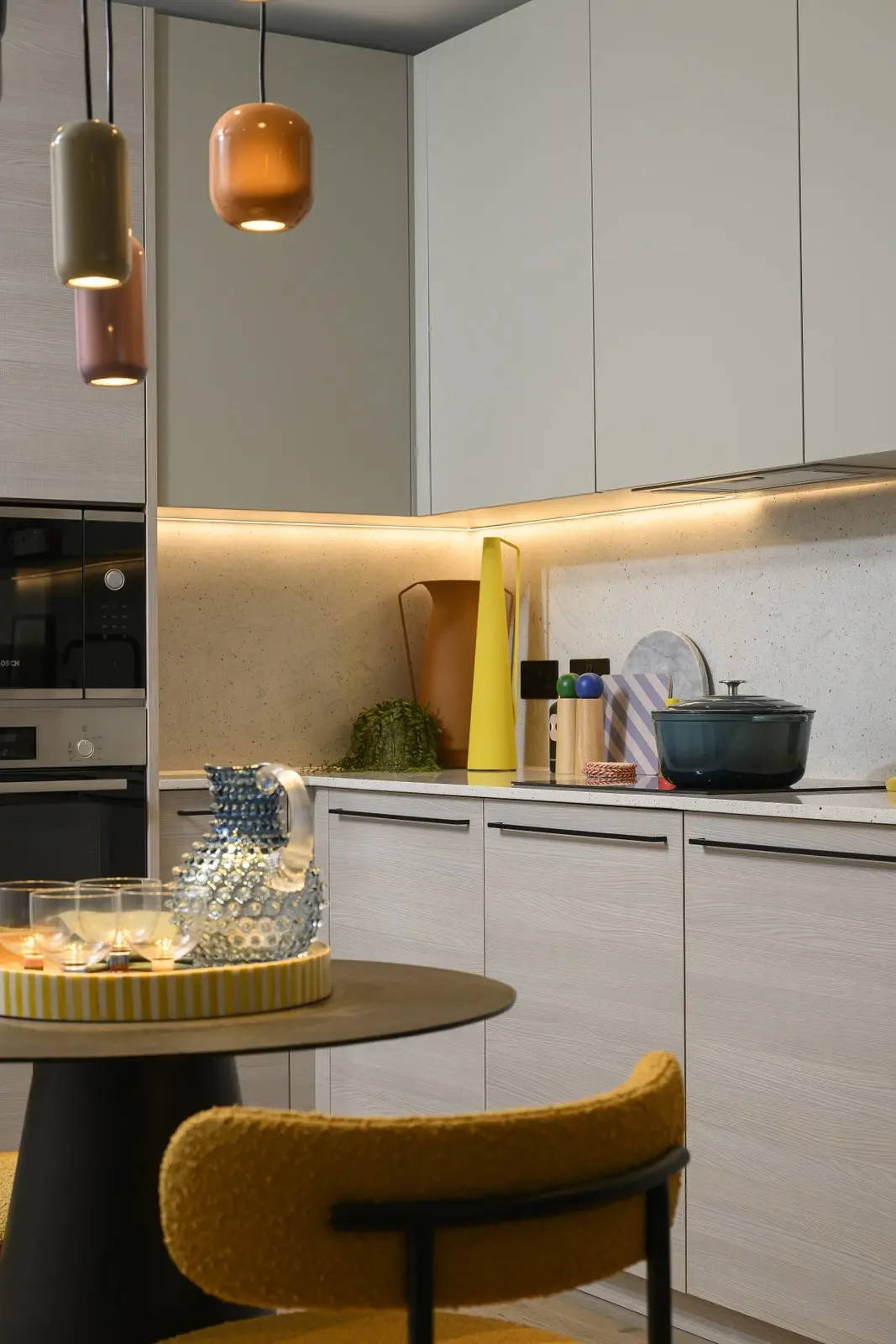 Apartment B1.02.02_Dining Area