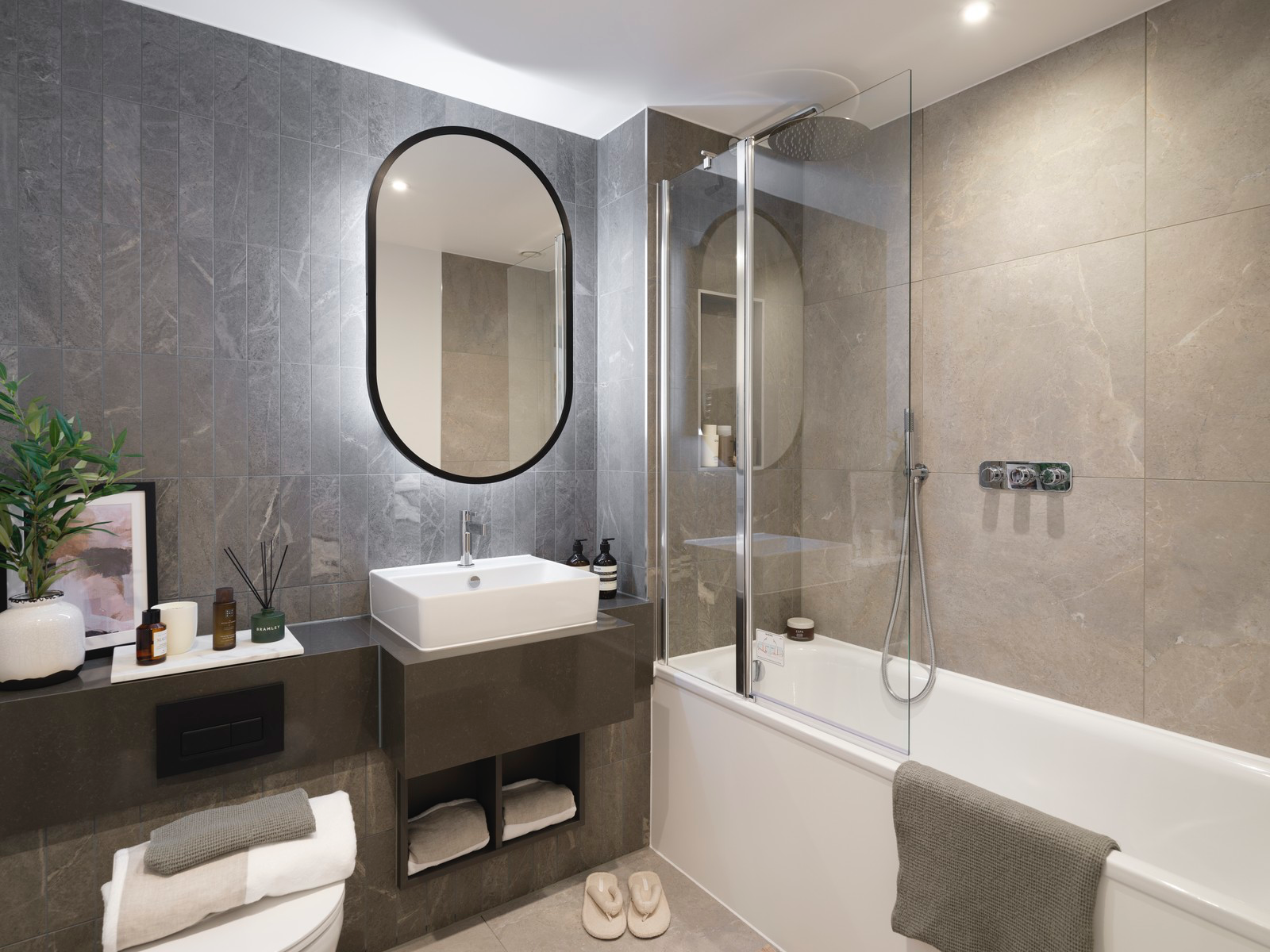 Central Gardens_Bathroom