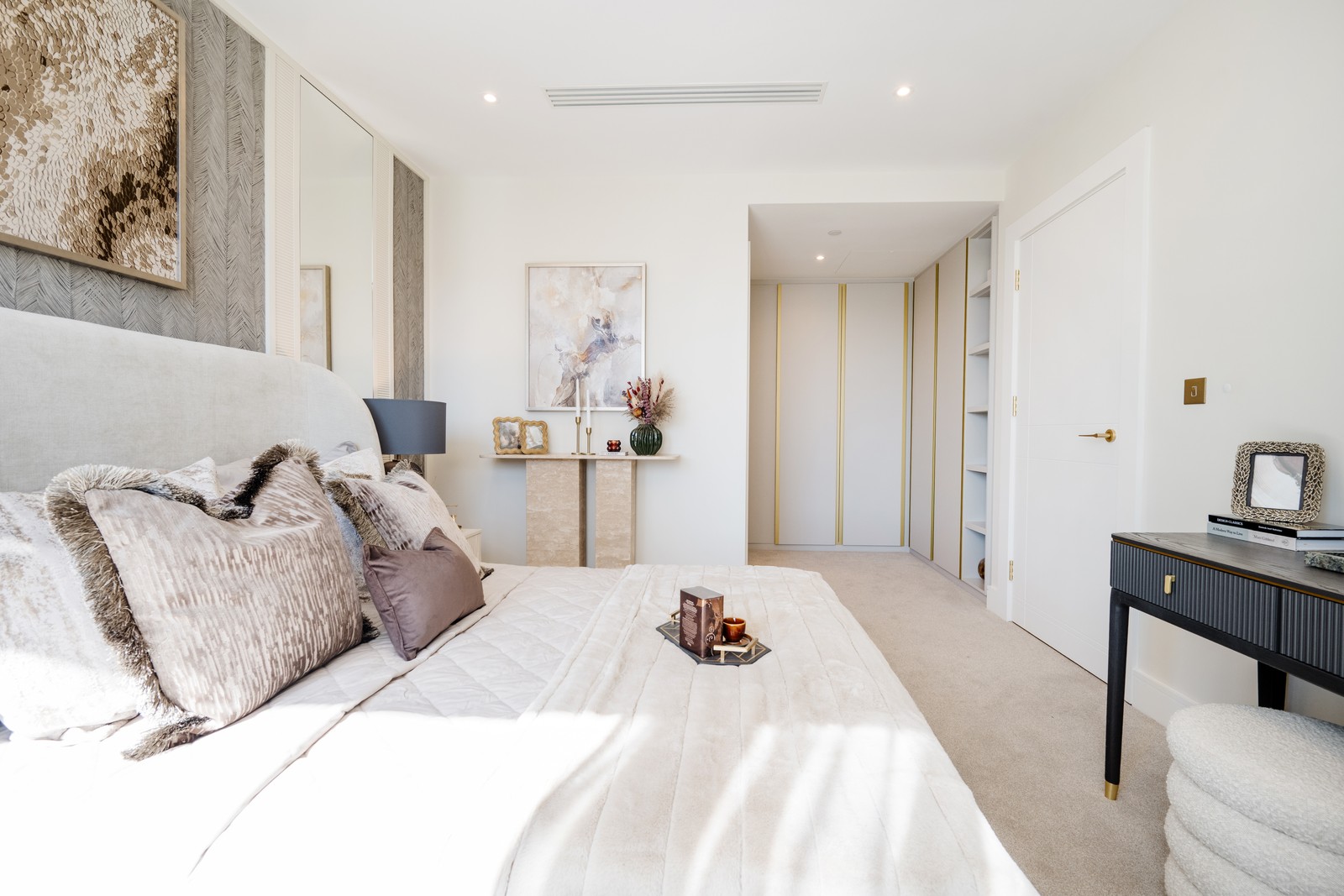 One KRP_Bedroom_6
