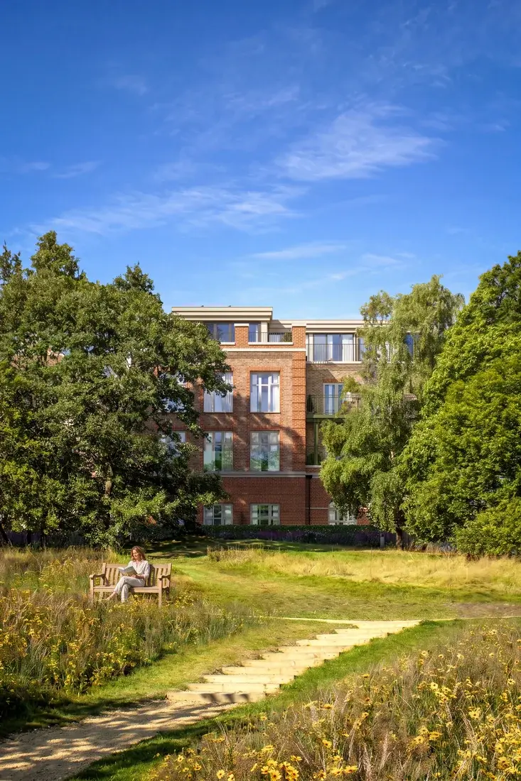 BKL-SP Ext-CGI_Larch Court 06a v8