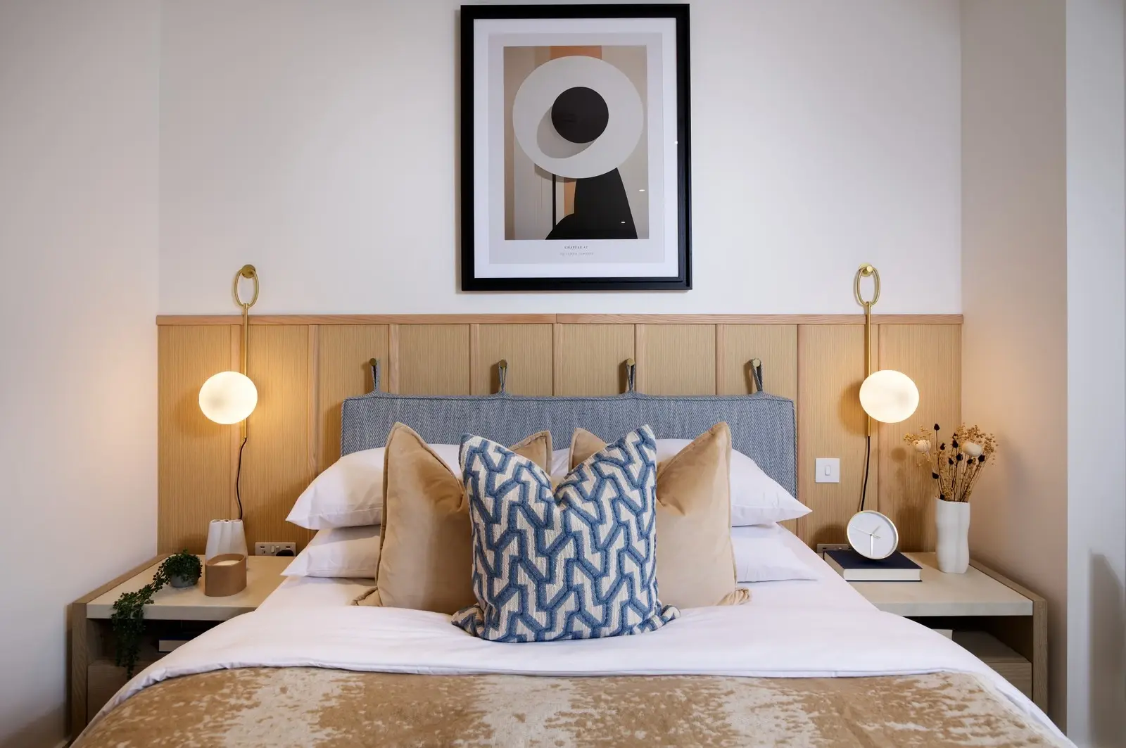 Swan-Apartment_Bedroom-2