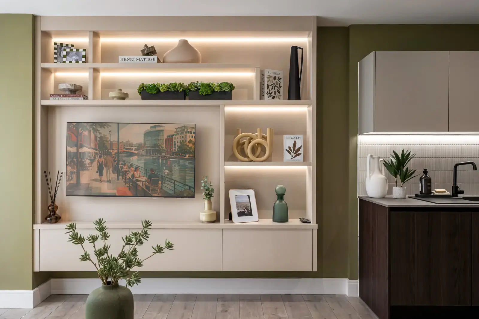 Thames_Show_Apartment_Living_Room_1