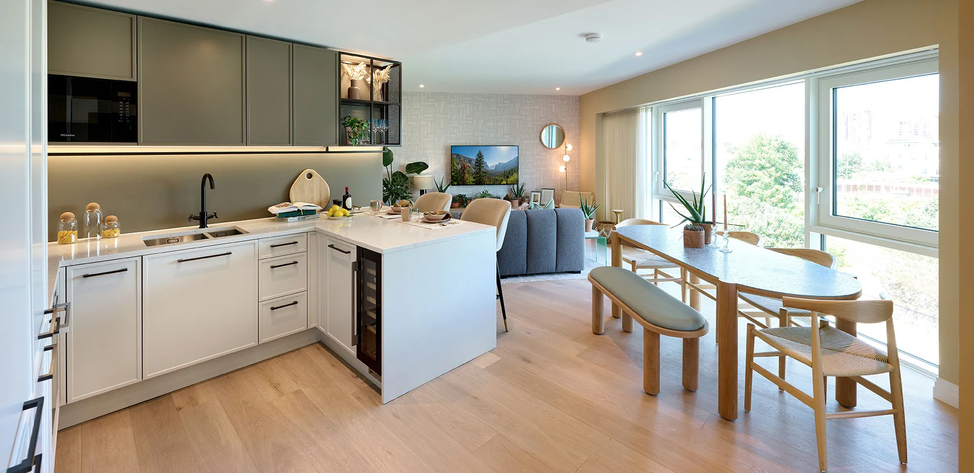 cc_westwood-showhome_int_kitchen-dining
