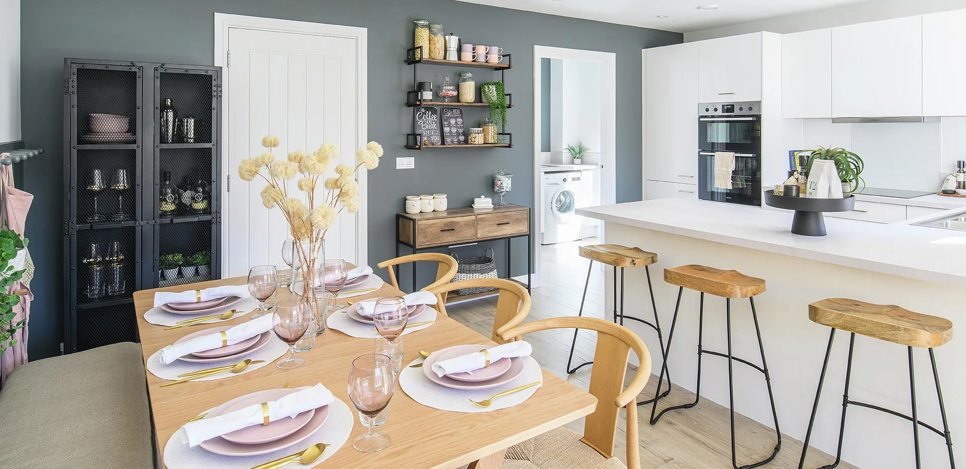 foal-hurst-green-3-bedroom-showhome-kitchen-dining-09092022