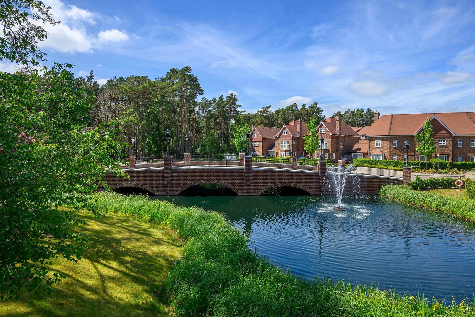hartland-village_pinewood-green_exterior_08