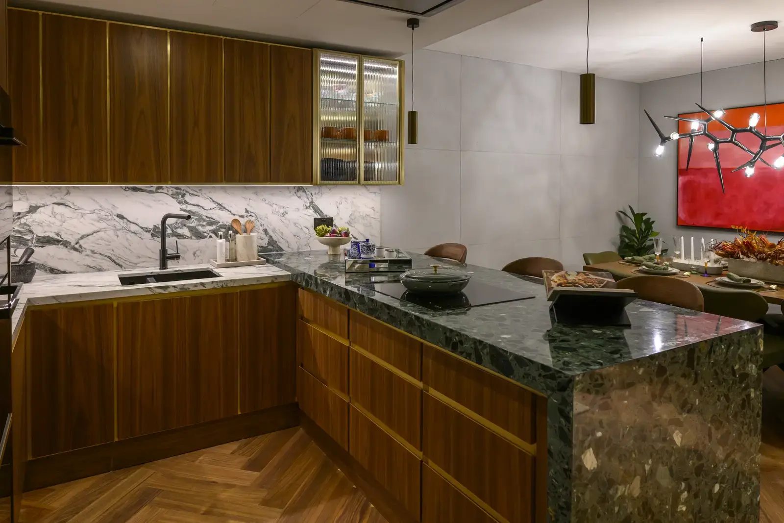 london-dock-gallery-image-_dining and kitchen 1_240426