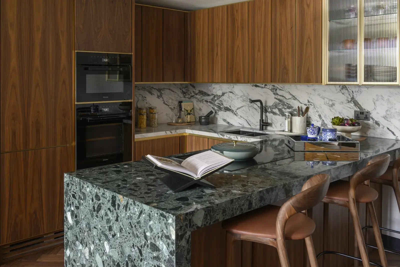 london-dock-gallery-image-_dining and kitchen_240426