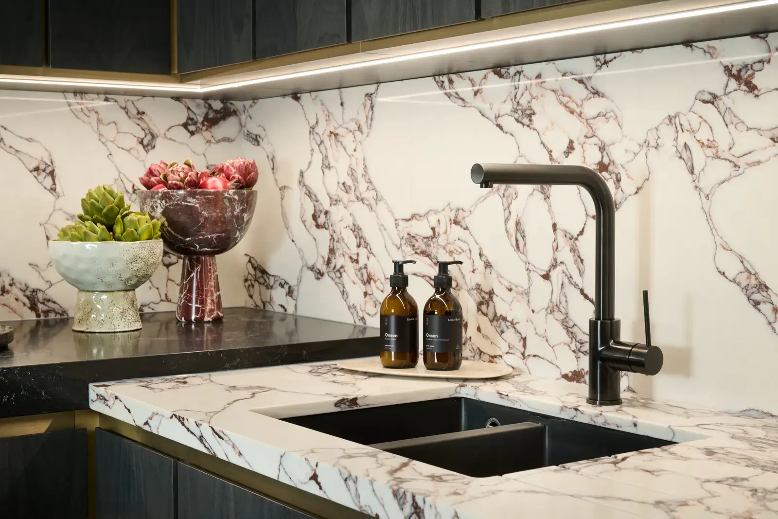 london-dock-gallery-image_-kitchen_240426