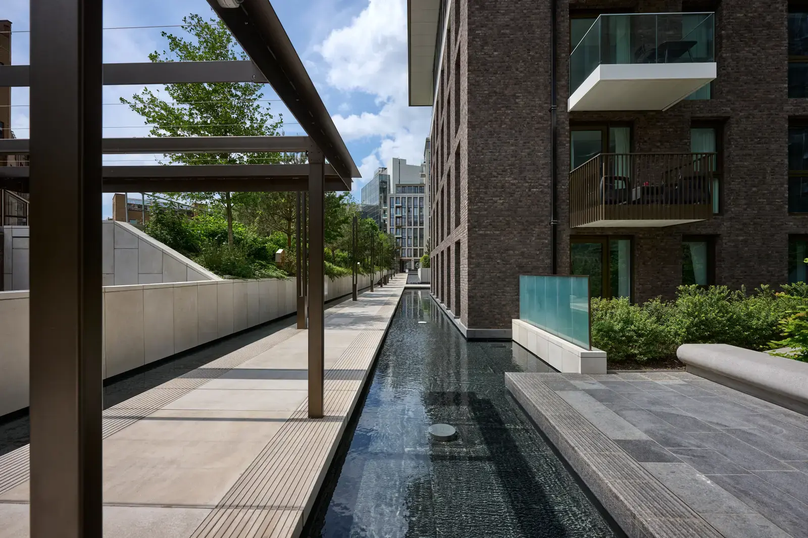 london-dock_gallery-exterior-5_240426
