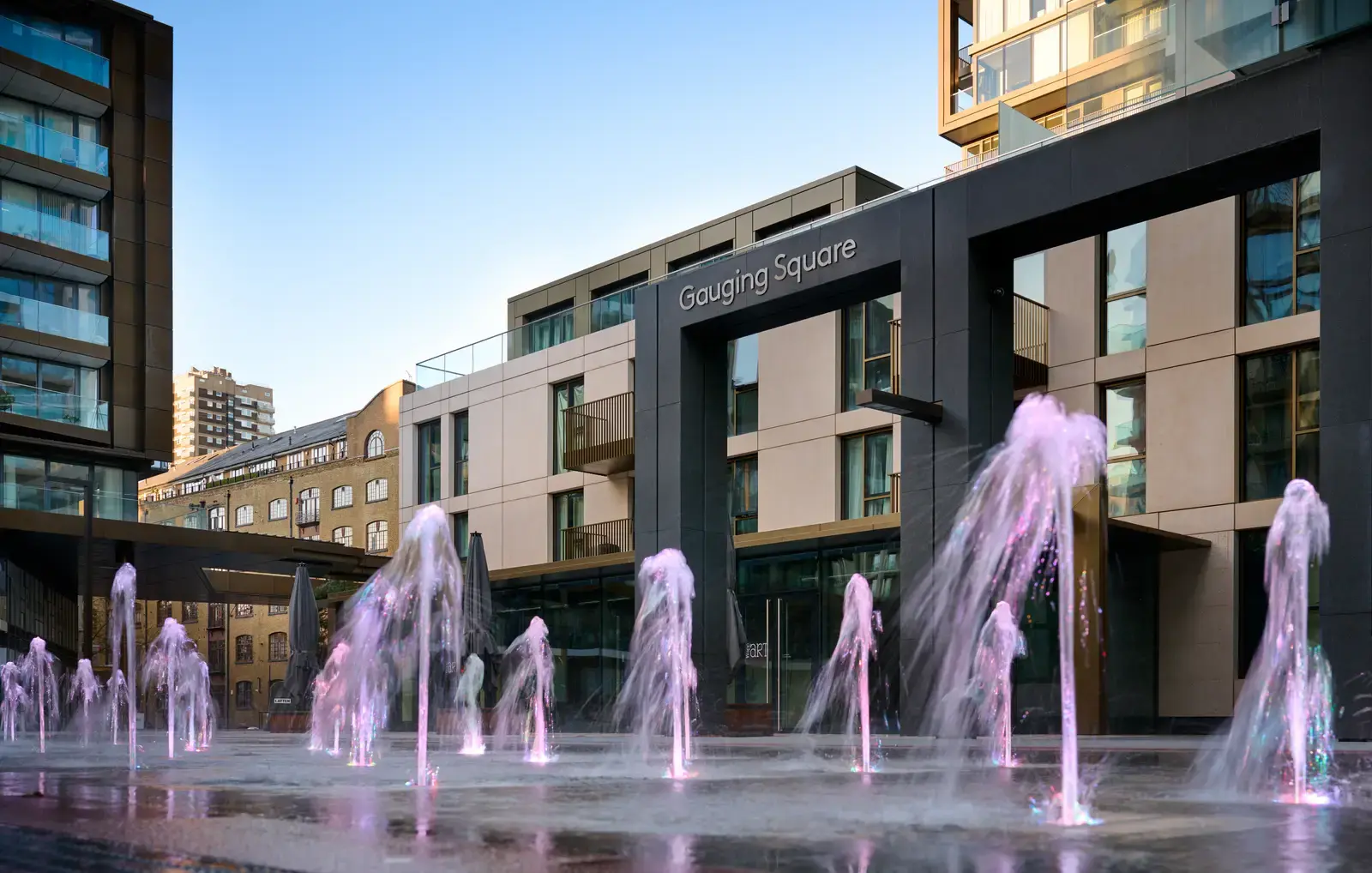 london-dock_gallery-exterior-2_240426
